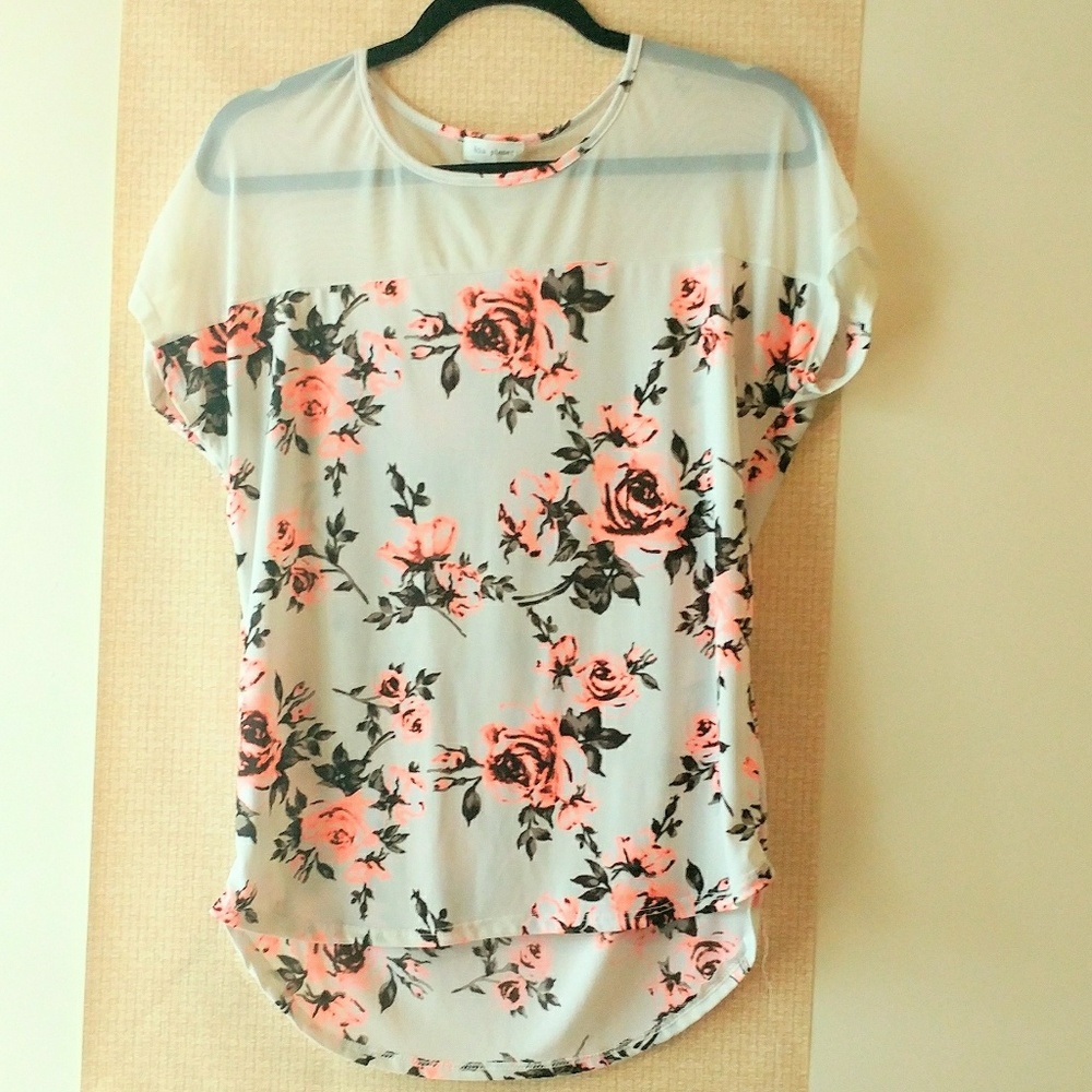 💥💐Blu Planet White Lace Floral Top 💐💥